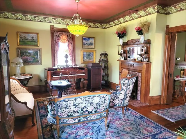 $475,000 | 401 South Harrison Street, Olathe, KS 66061