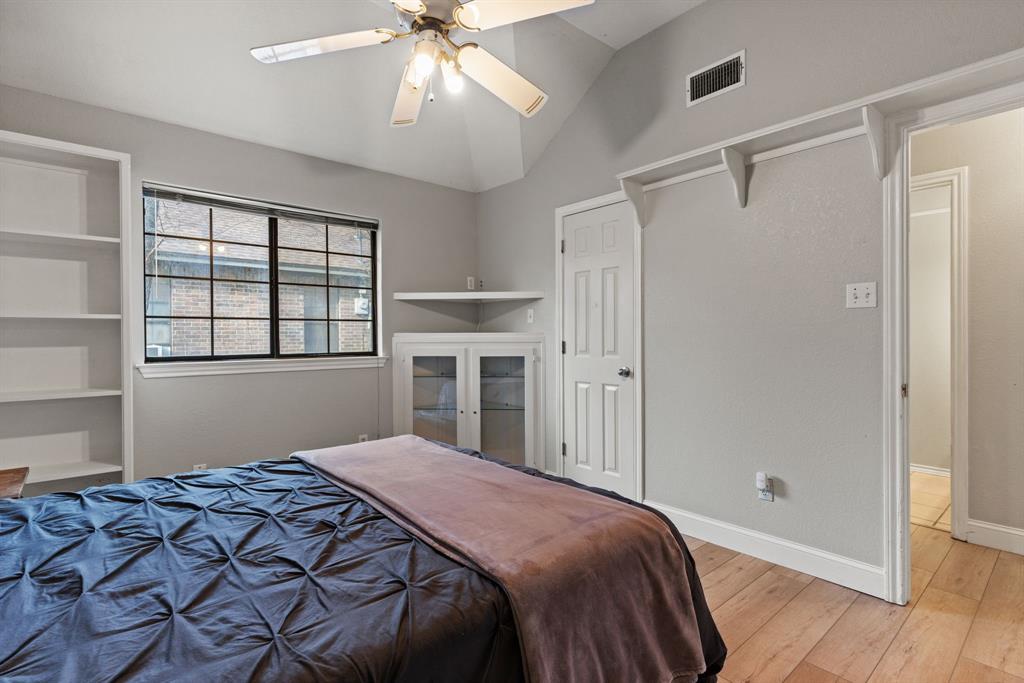 1008 Oak Valley Road Burleson, TX 76028 - Photo 18 of 30