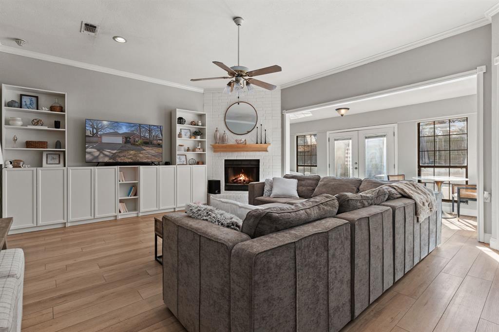 1008 Oak Valley Road Burleson, TX 76028 - Photo 2 of 30