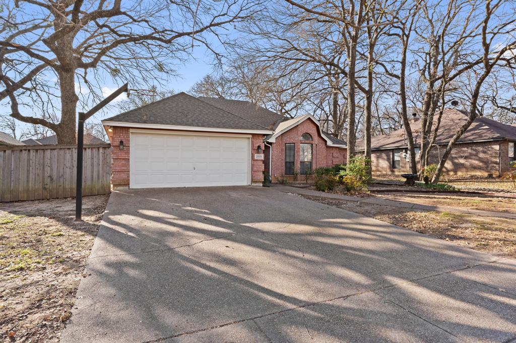 1008 Oak Valley Road Burleson, TX 76028 - Photo 30 of 30