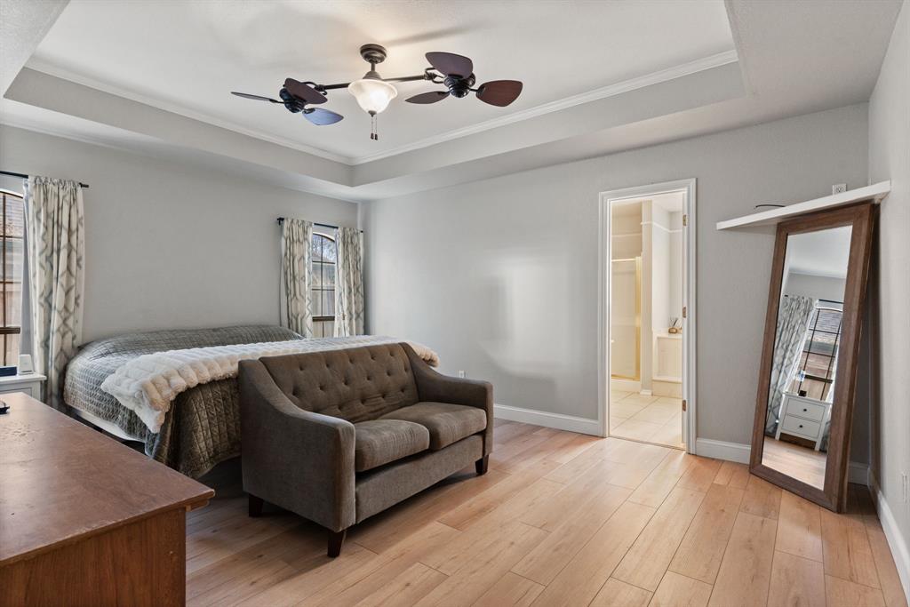 1008 Oak Valley Road Burleson, TX 76028 - Photo 10 of 30