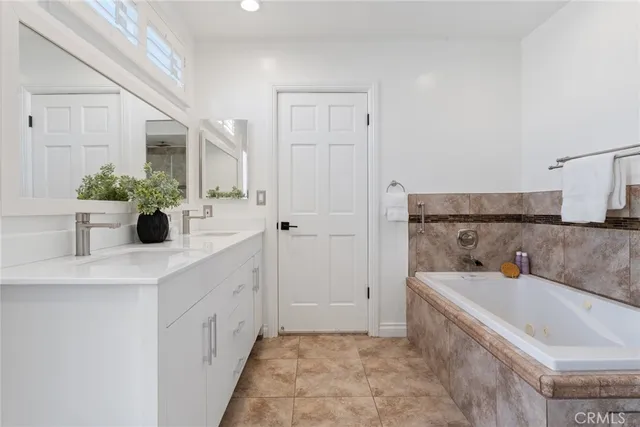 $2,250,000 | 6020 Neddy Avenue, Woodland Hills, CA 91367