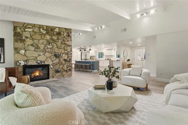 $2,250,000 | 6020 Neddy Avenue, Woodland Hills, CA 91367