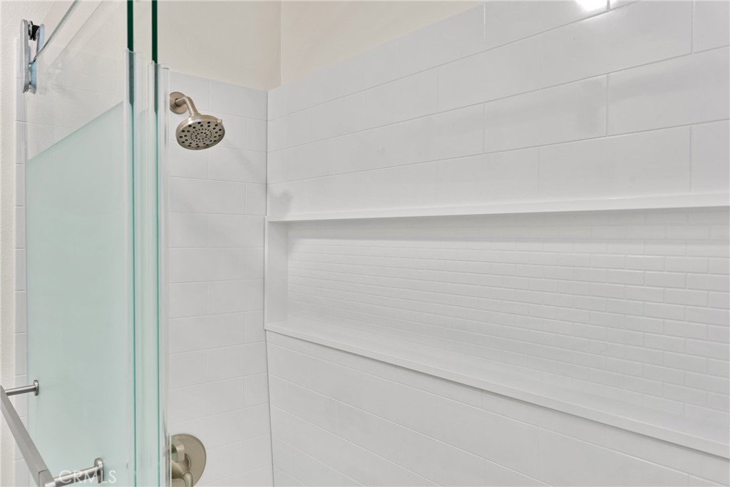 96 Seton Road Irvine, CA 92612 - Photo 42 of 51 a close view of shower