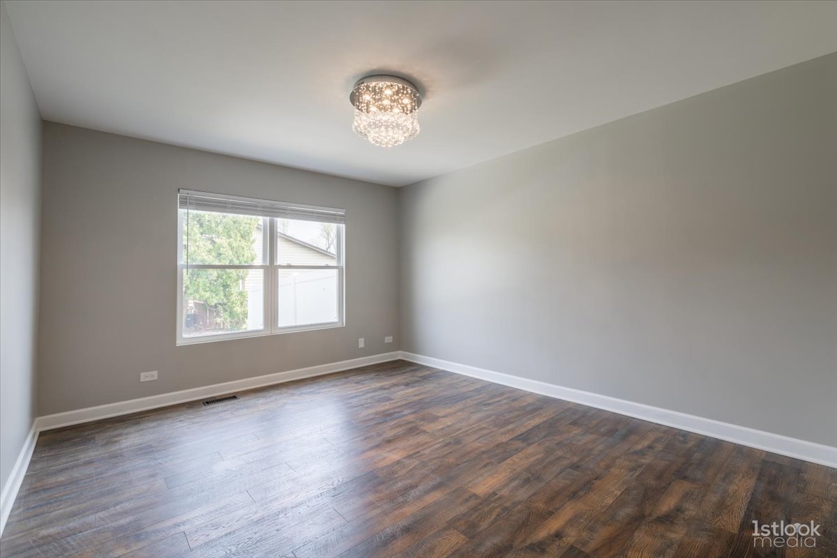 1801 Shetland Road Naperville, IL 60565 - Photo 17 of 19
