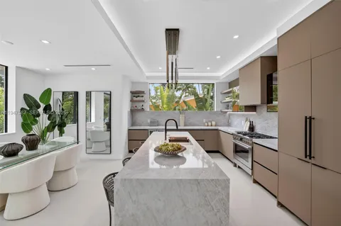 $2,499,000 | 604 Southwest 7th Street, Fort Lauderdale, FL 33315