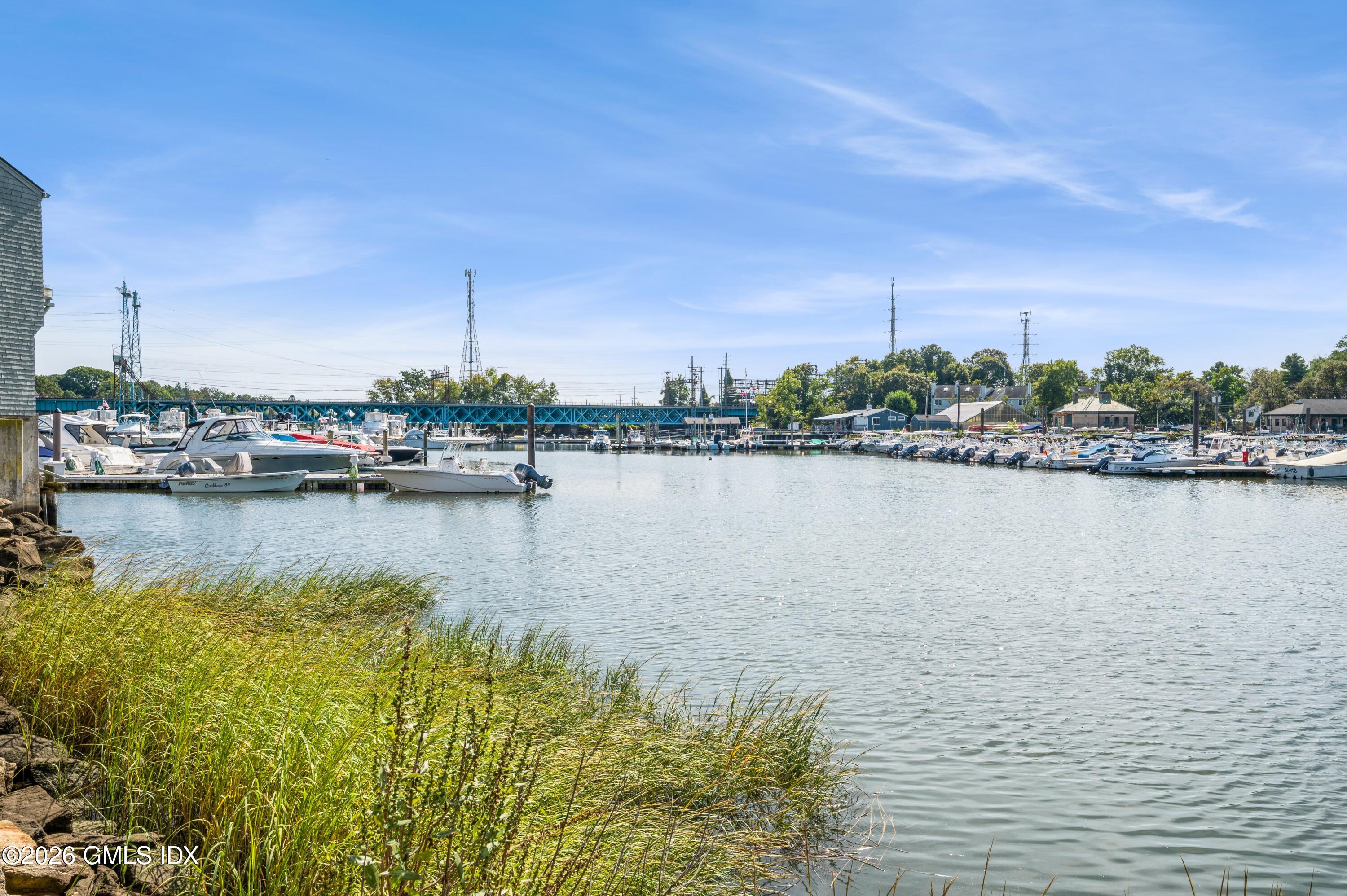 11 River Road, Unit 112 Cos Cob, CT 06807 - Photo 22 of 33 27_11RiverRd_112_2035_HiRes