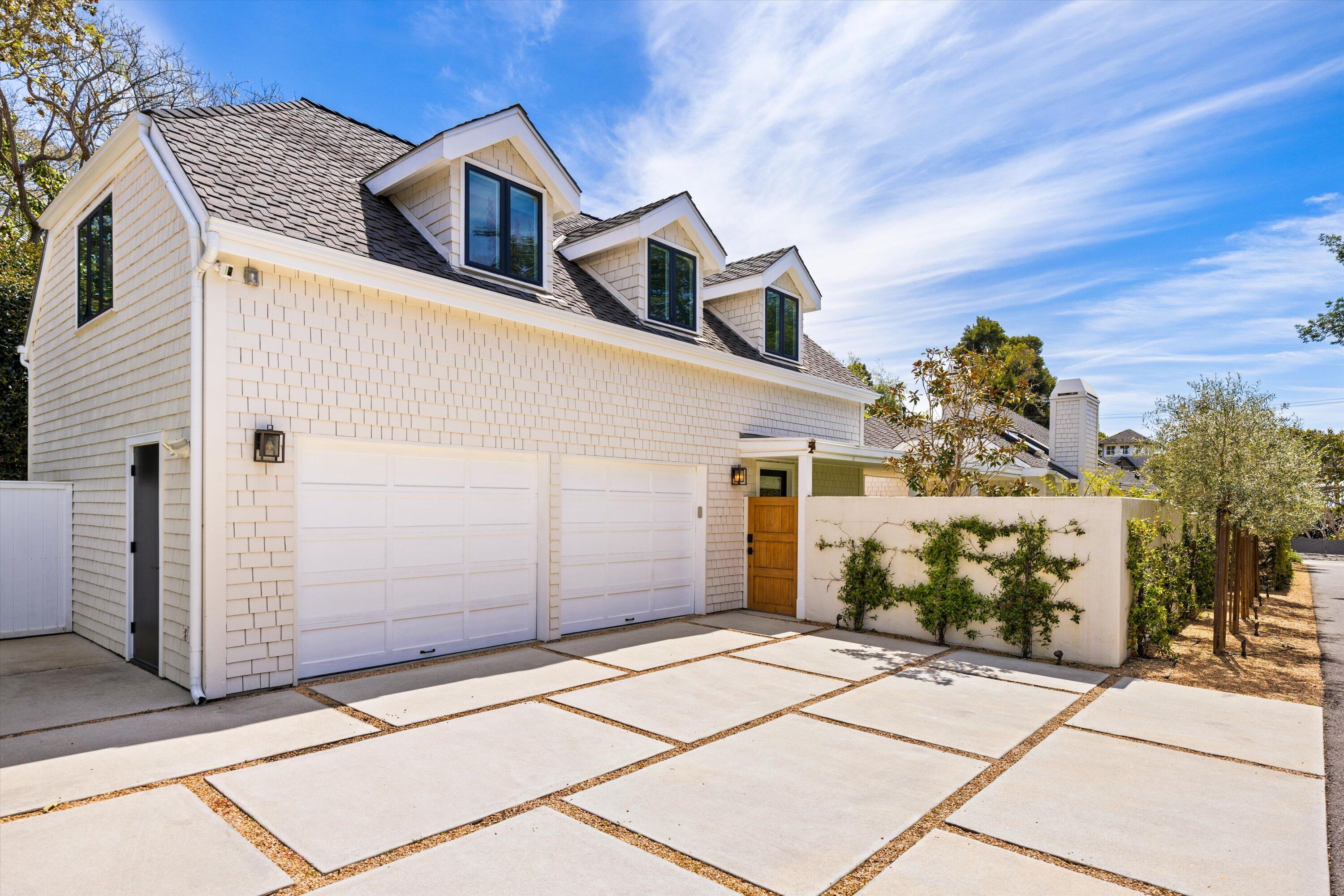1152 Hill Road Santa Barbara, CA 93108 - Photo 17 of 22 Garage