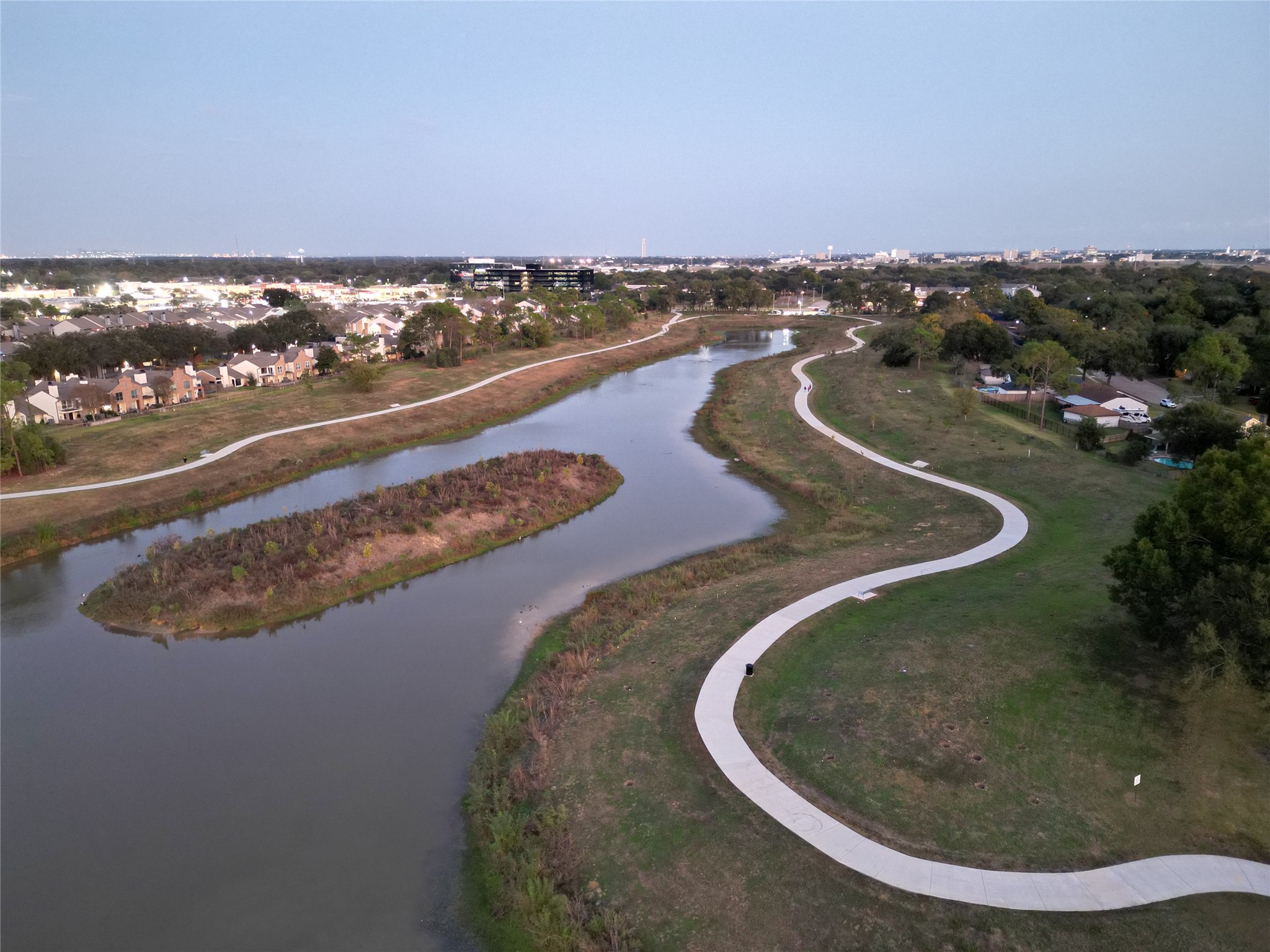 1614 Wavecrest Lane Houston, TX 77062 - Photo 37 of 42 Aerial view of Exploration Green walking trails.