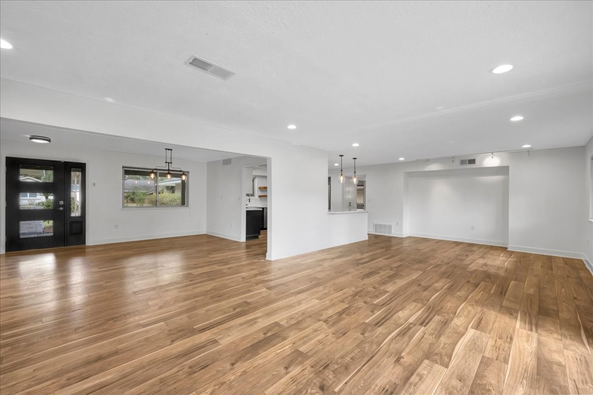 1614 Wavecrest Lane Houston, TX 77062 - Photo 42 of 42 Open floor plan. Photo taken from the large family room/ family room.