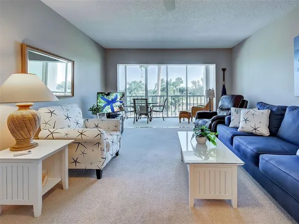 $219,000 | 408 Cerromar Circle South, Unit 233, Venice, FL 34293