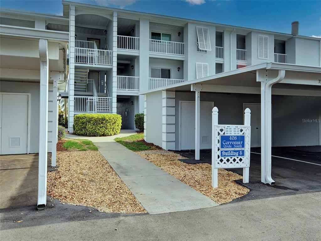 408 Cerromar Circle South, Unit 233 Venice, FL 34293 - Photo 2 of 58