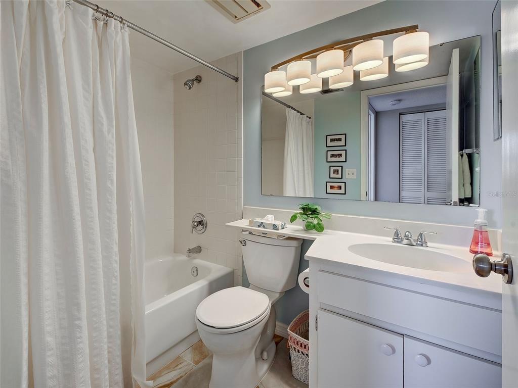 408 Cerromar Circle South, Unit 233 Venice, FL 34293 - Photo 26 of 58