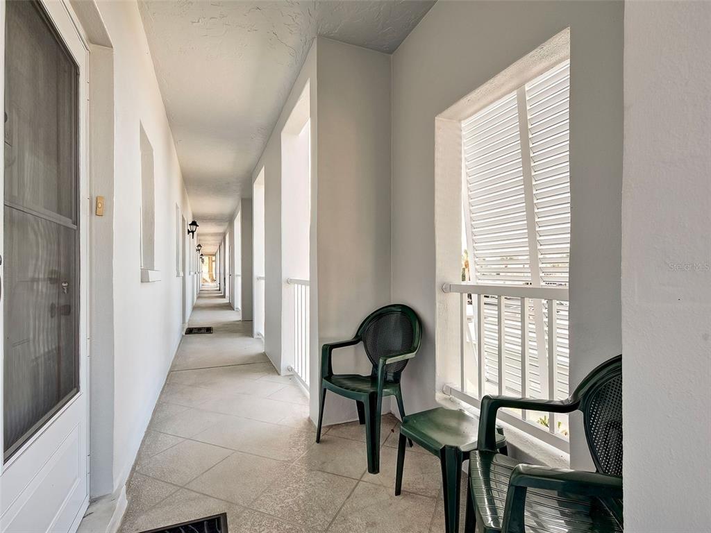 408 Cerromar Circle South, Unit 233 Venice, FL 34293 - Photo 5 of 58