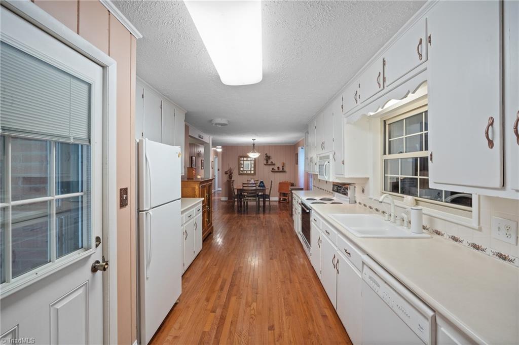 19 Colonial Drive Lexington, NC 27292 - Photo 3 of 29