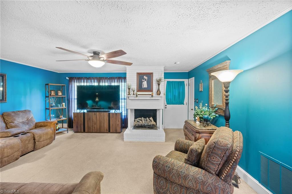 19 Colonial Drive Lexington, NC 27292 - Photo 10 of 29