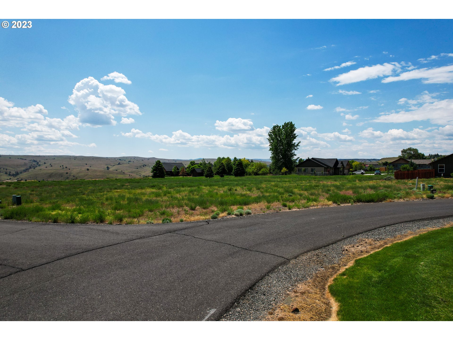207 Little Lake Road Maupin, OR 97037 - Photo 5 of 23 Gallery Image 5