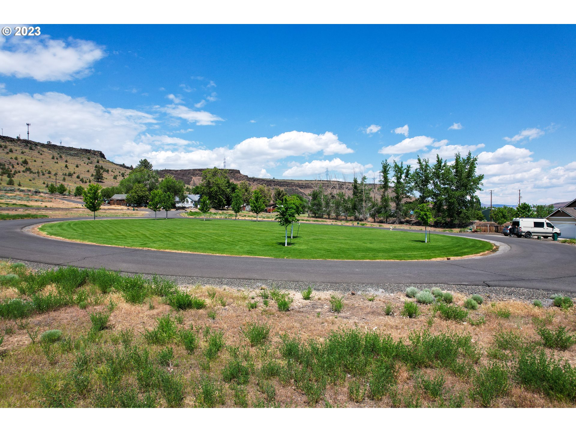 207 Little Lake Road Maupin, OR 97037 - Photo 6 of 23 Gallery Image 6