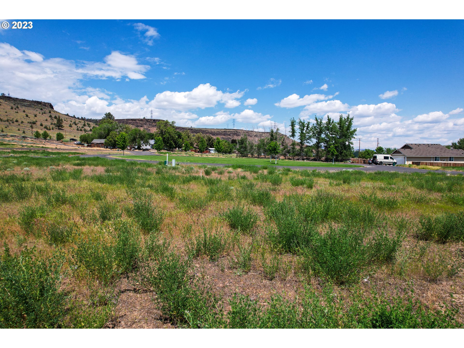 207 Little Lake Road Maupin, OR 97037 - Photo 9 of 23 Gallery Image 9