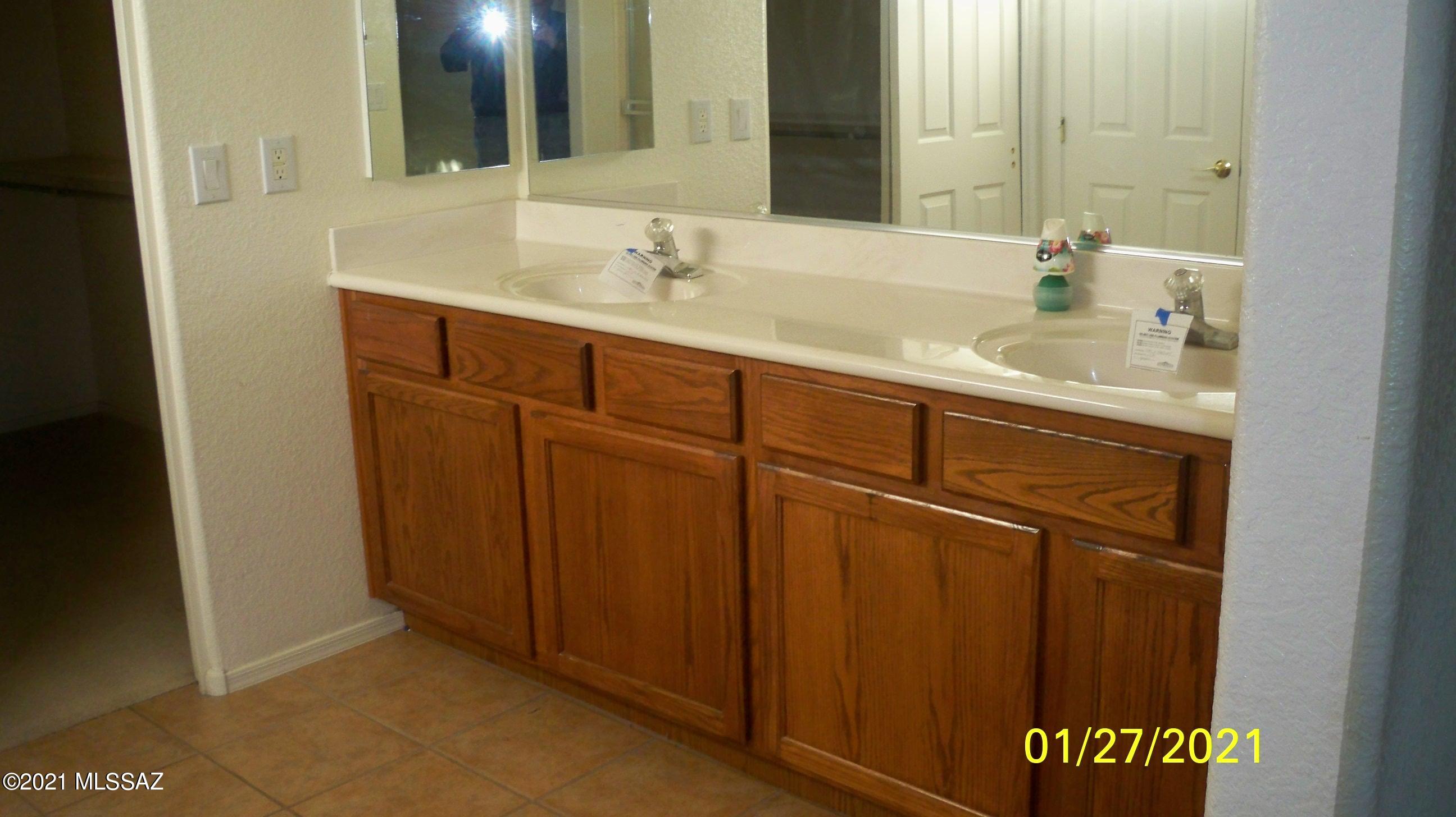 1385 North Birds Nest Road Green Valley, AZ 85614 - Photo 12 of 22