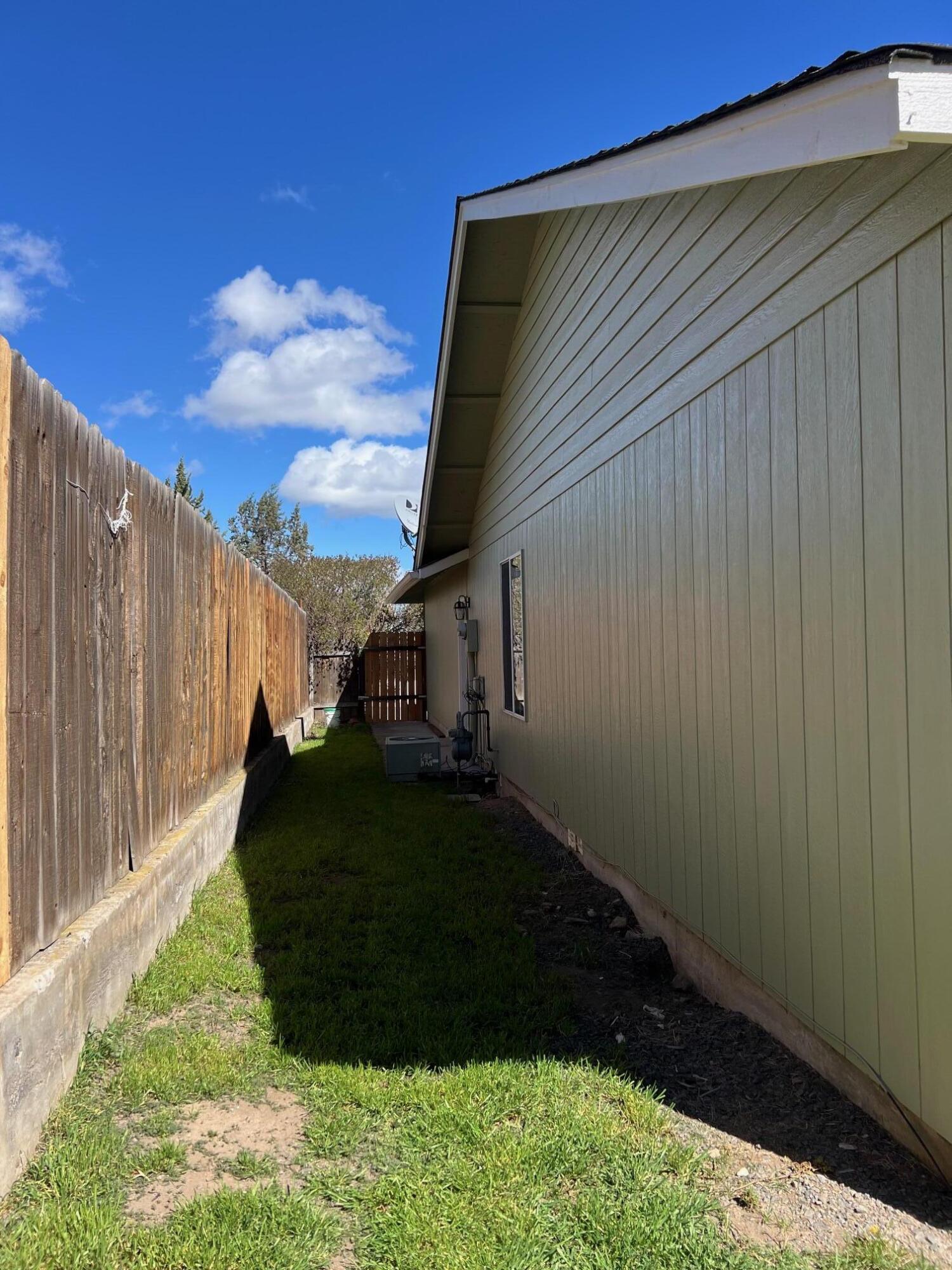 629 Deer Ridge Court Madras, OR 97741 - Photo 37 of 39