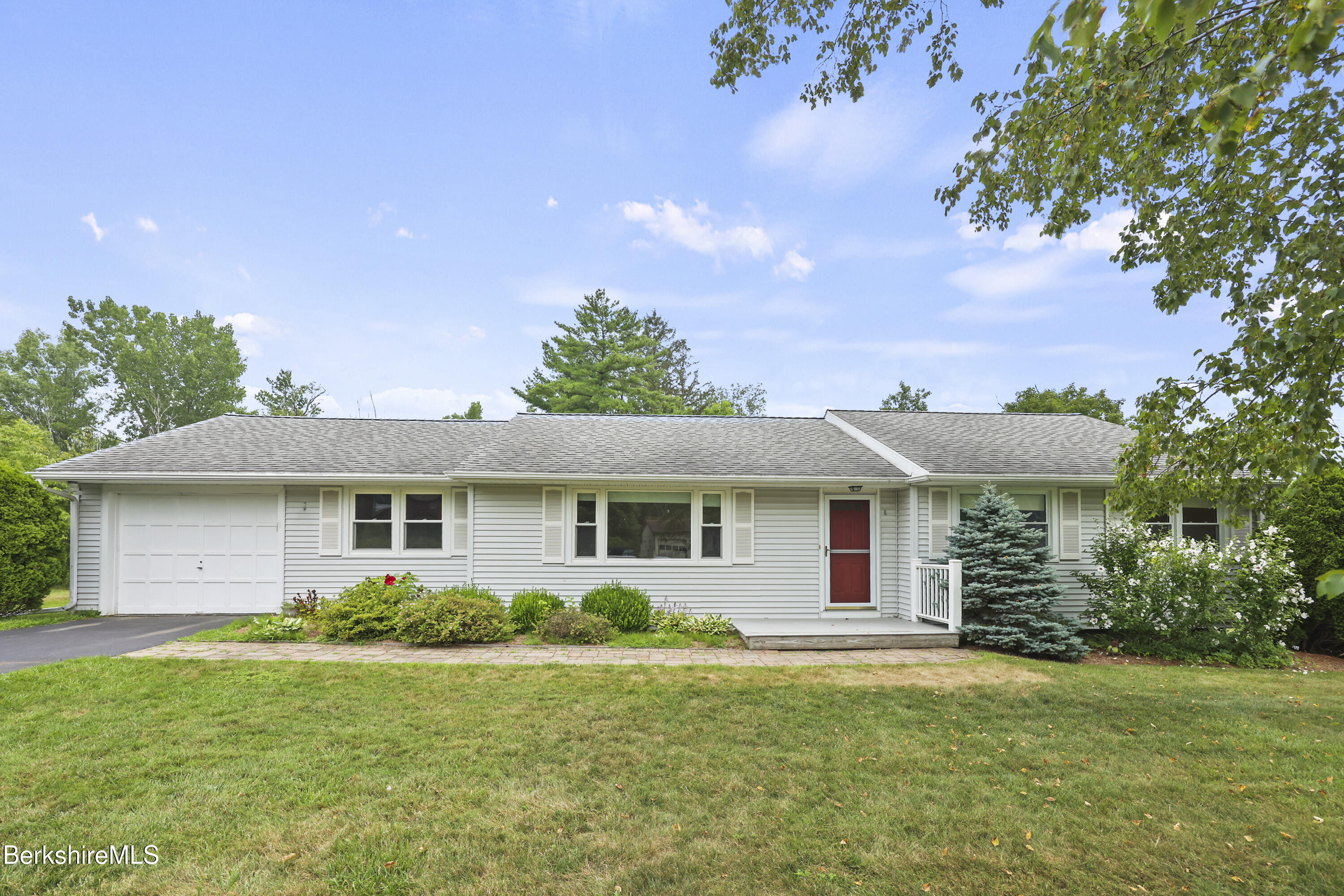 46 Cobble View Road Williamstown, MA 01267 - Photo 1 of 42 46 Cobble View Road