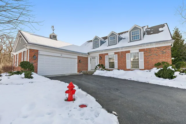 $725,000 | 43 North Ravenscraig Lane, Palatine, IL 60067