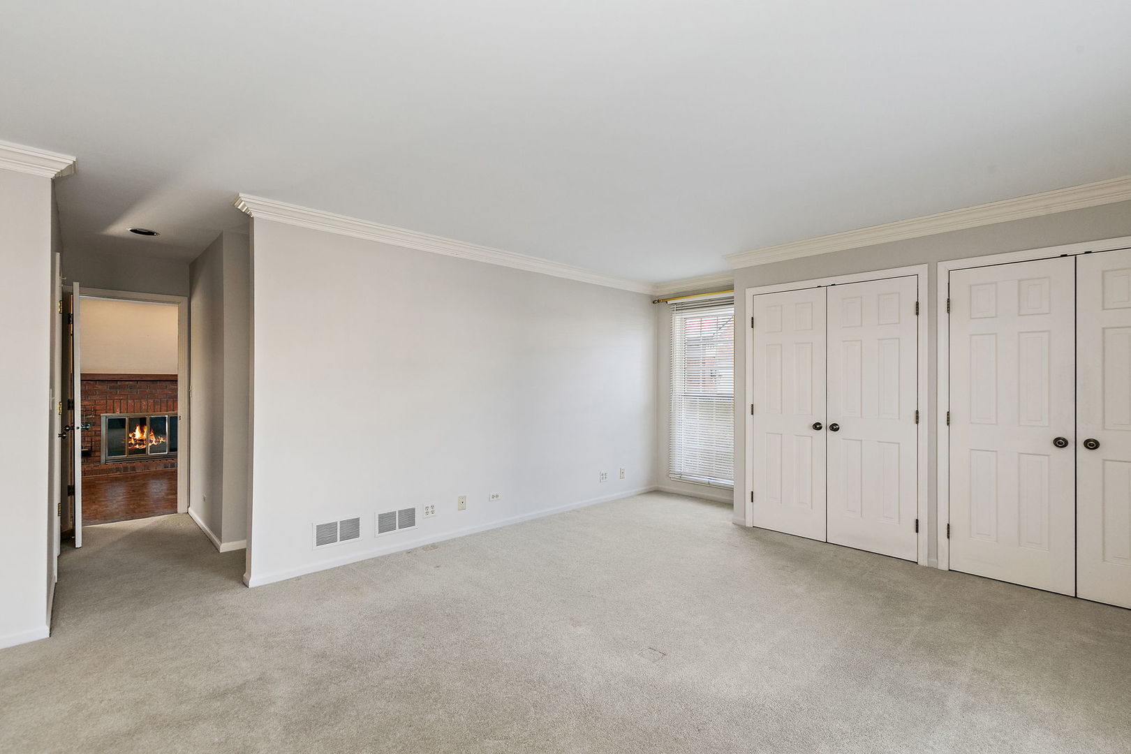 43 North Ravenscraig Lane Inverness, IL 60067 - Photo 19 of 64 a view of an empty room