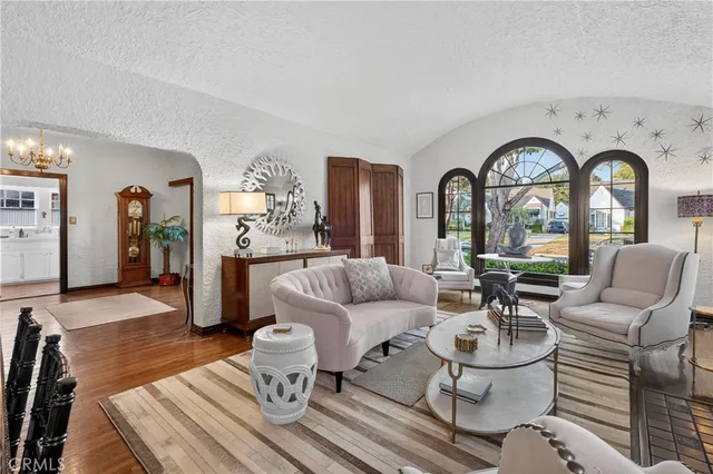 $2,098,000 | 115 Annandale Road, Pasadena, CA 91105