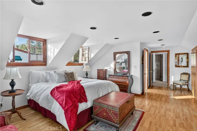 $2,098,000 | 115 Annandale Road, Pasadena, CA 91105