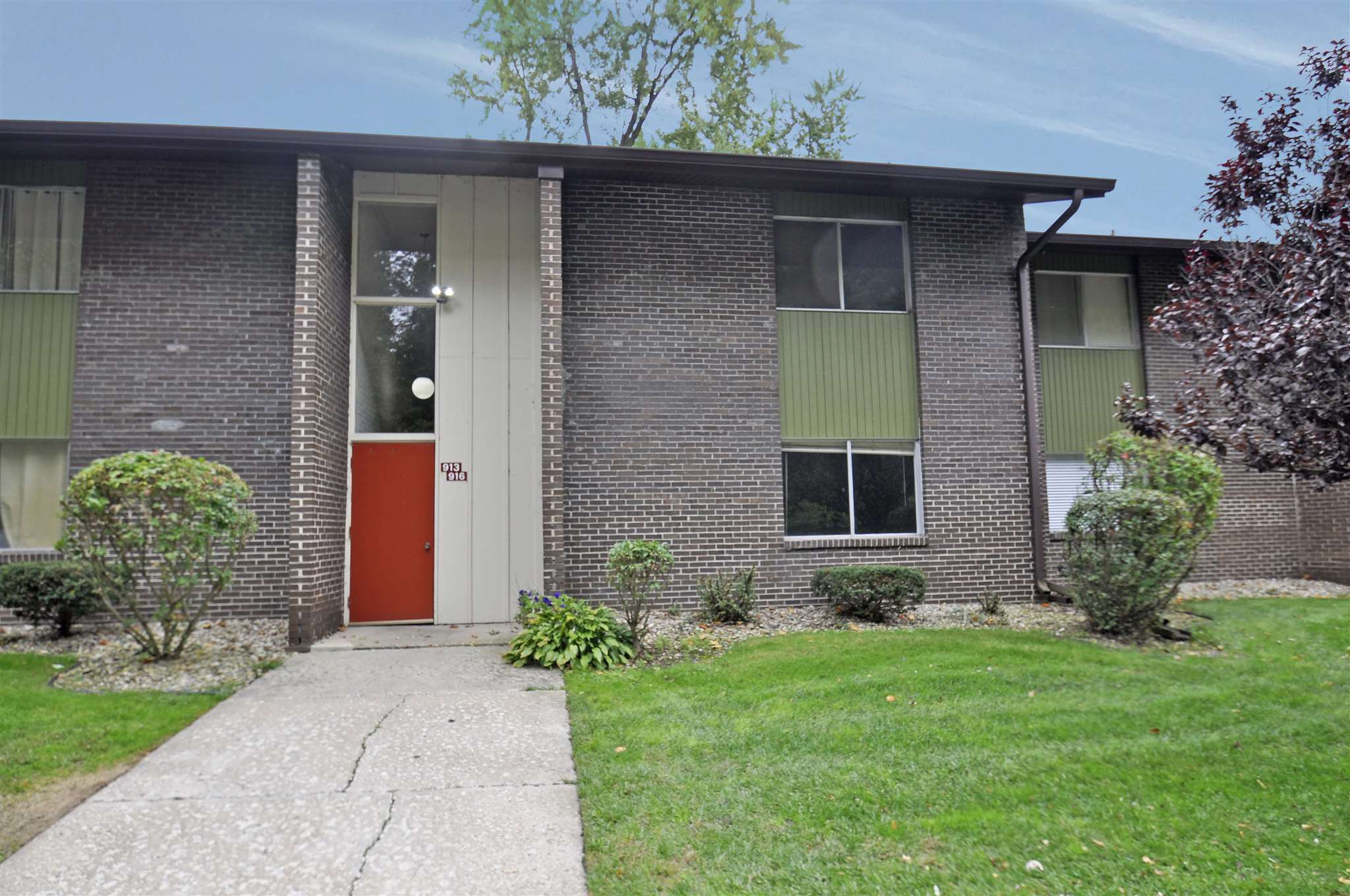 2500 Topsfield Road, Unit 913 South Bend, IN 46614 - Photo 1 of 20