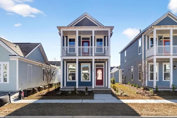 $424,900 | 747 Blueway Avenue, Summerville, SC 29486