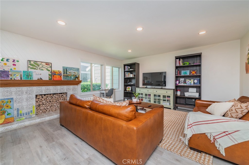 8 Deodar Irvine, CA 92604 - Photo 5 of 44