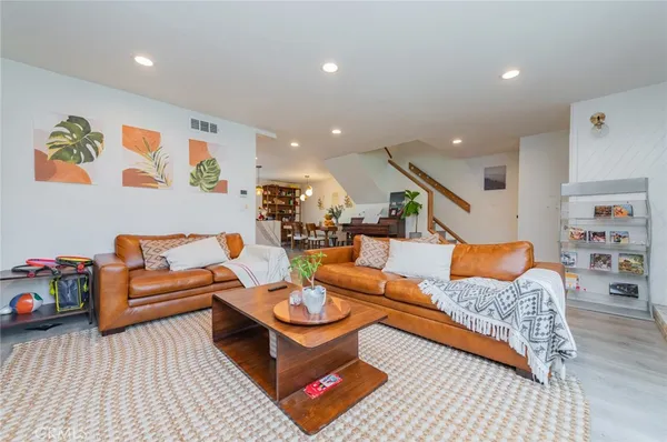 $1,200,000 | 8 Deodar, Irvine, CA 92604