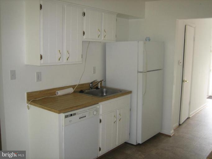 3396 Ryon Court Waldorf, MD 20601 - Photo 6 of 14 Kitchen #2