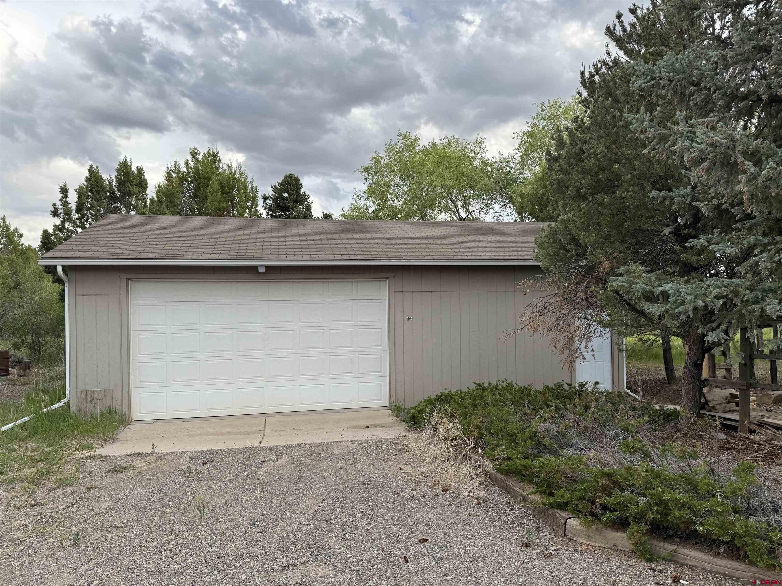 29501 P50 Road Hotchkiss, CO 81419 - Photo 43 of 45 a backyard of a house with lots of green space
