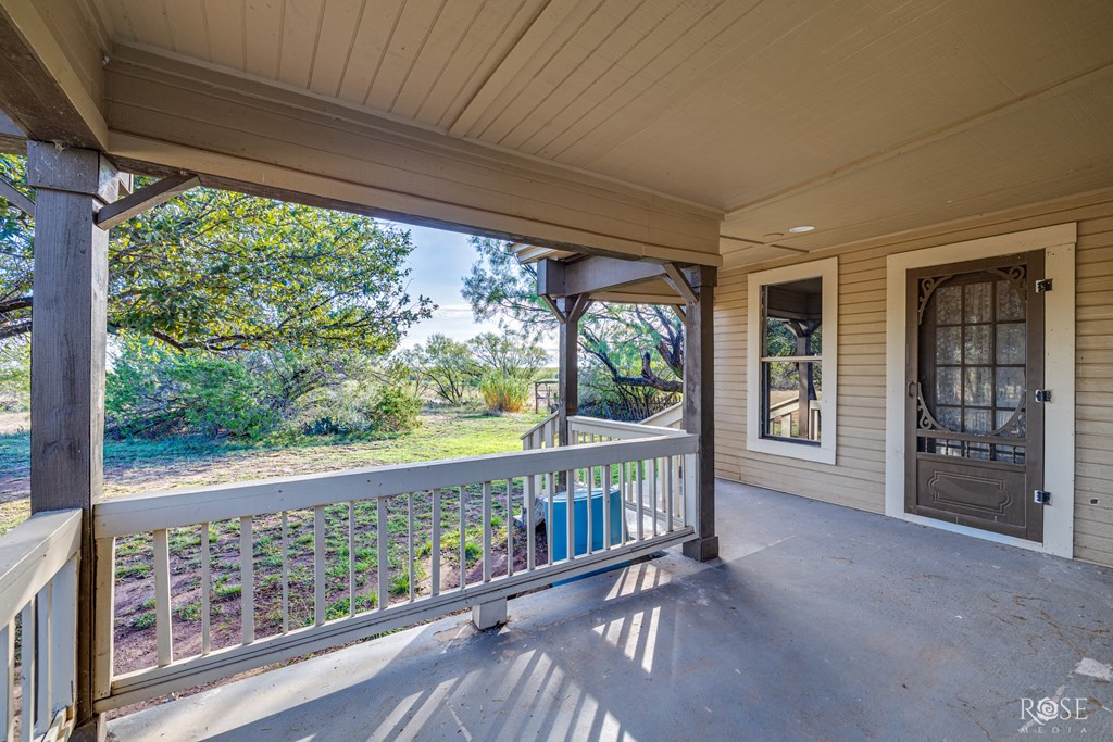 201 Ratliff Road Bronte, TX 76933 - Photo 5 of 39 Photo 6