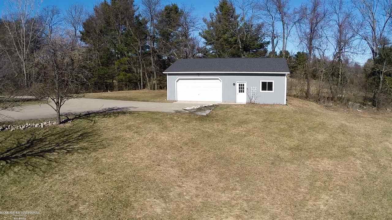 2548 Curtis Road Leonard, MI 48367 - Photo 32 of 37 31313560-31.JPG