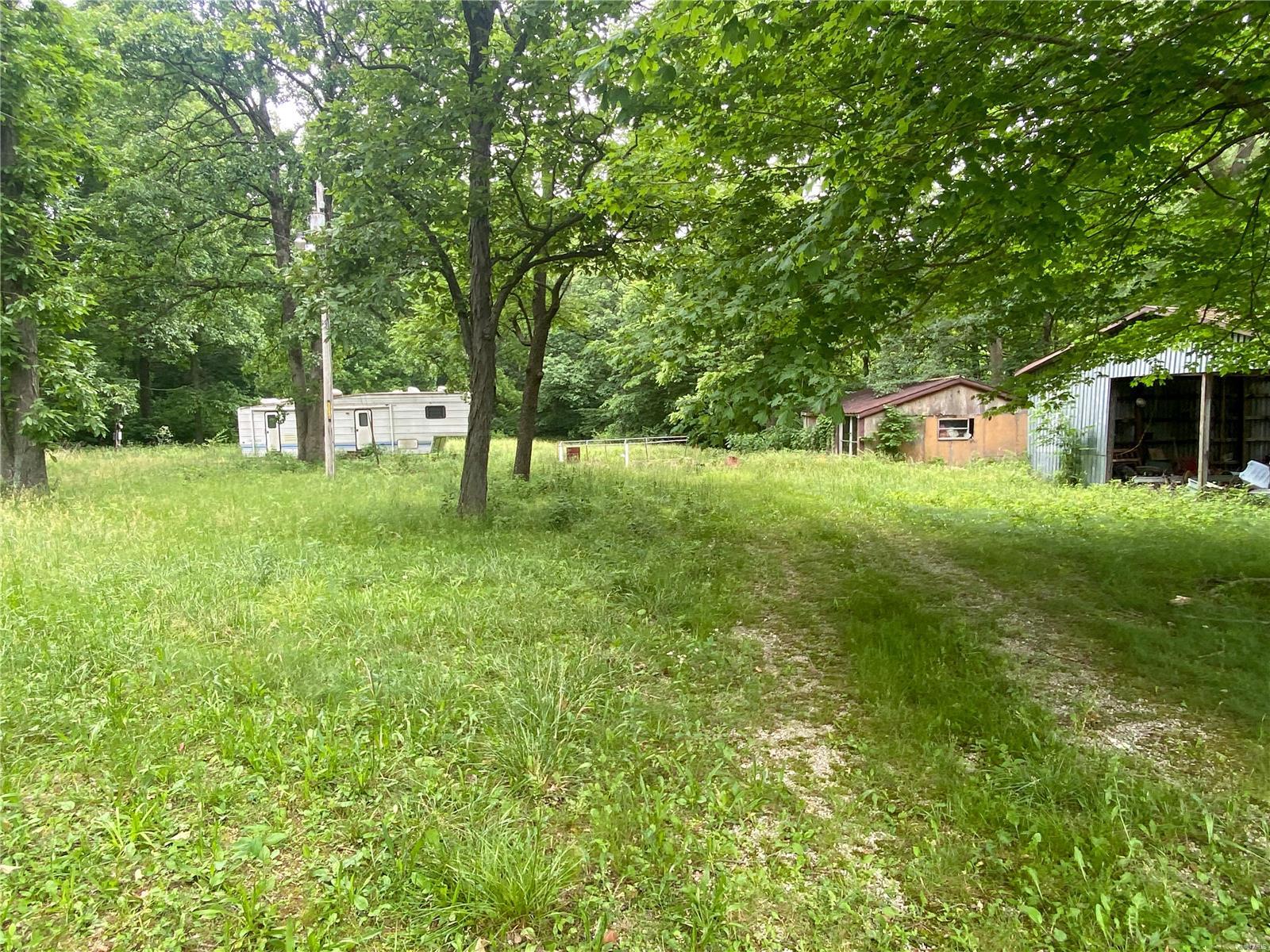50 Wynn Lane Butler, IL 62015 - Photo 14 of 22 Gallery Image 14