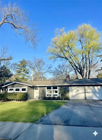 $630,000 | 7520 Tomahawk Road, Prairie Village, KS 66208