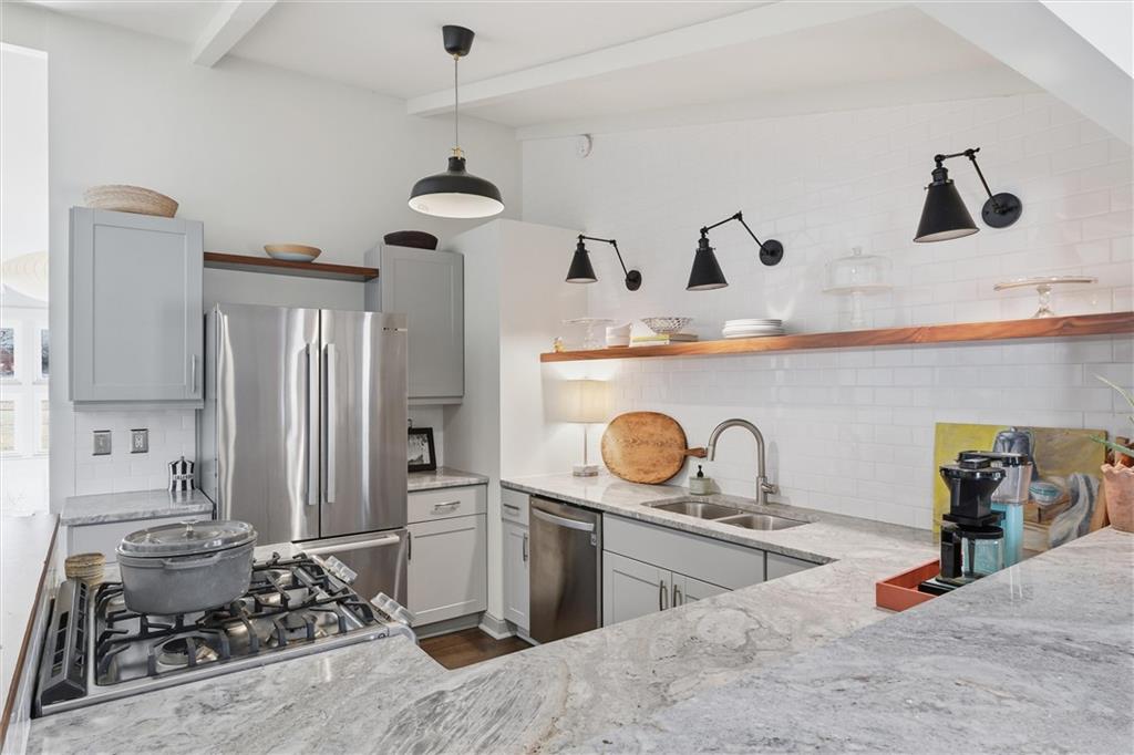 7520 Tomahawk Road Prairie Village, KS 66208 - Photo 9 of 27