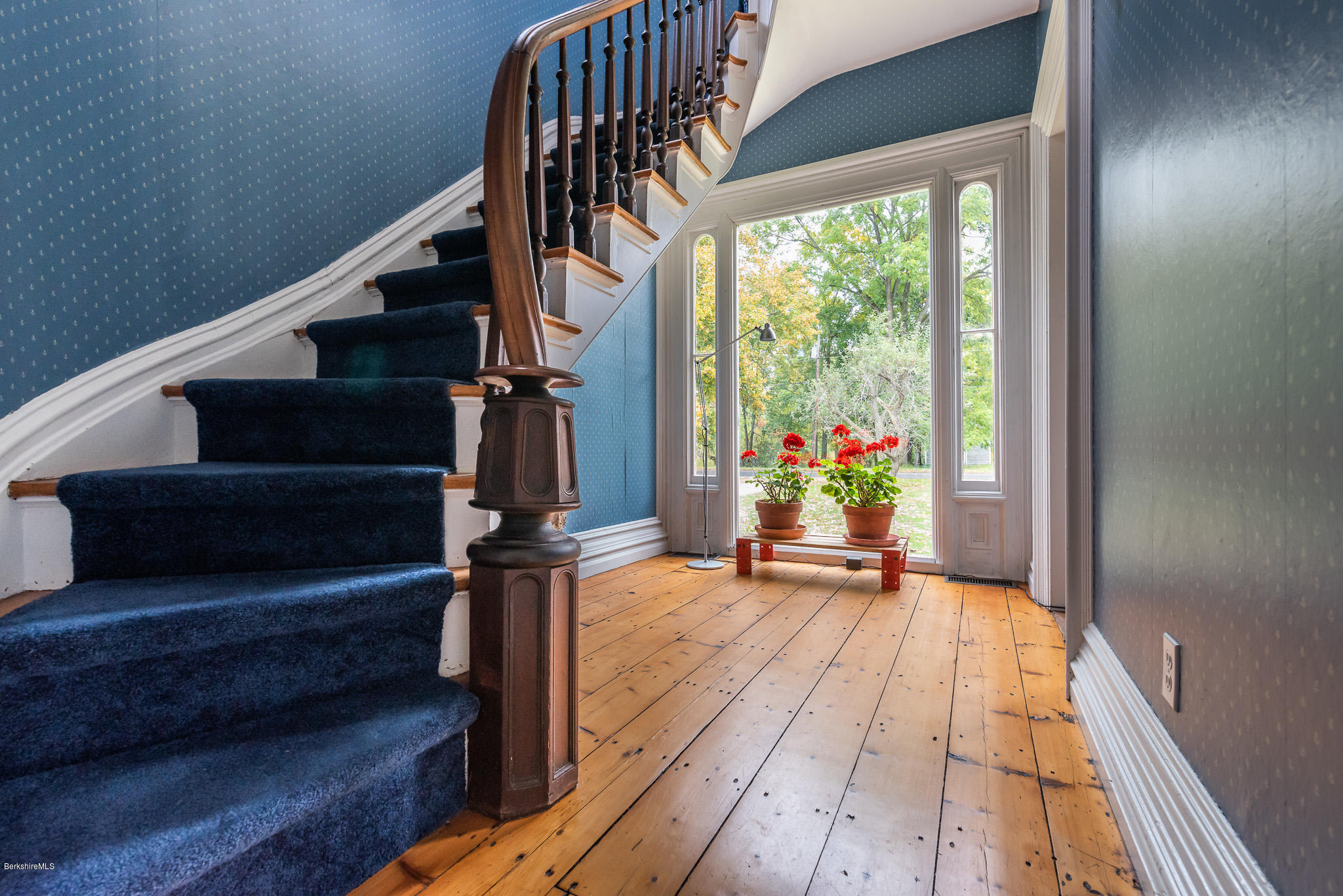 716 Rannapo Road Sheffield, MA 01257 - Photo 22 of 54 MAIN STAIRWAY