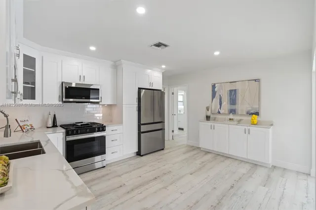 $1,099,999 | 321 Southeast 4th Street, Pompano Beach, FL 33060