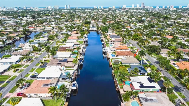 $1,099,999 | 321 Southeast 4th Street, Pompano Beach, FL 33060