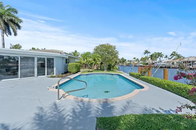 $1,099,999 | 321 Southeast 4th Street, Pompano Beach, FL 33060