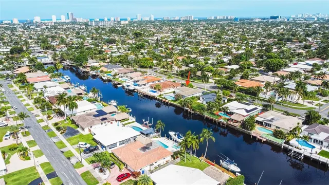 $1,099,999 | 321 Southeast 4th Street, Pompano Beach, FL 33060
