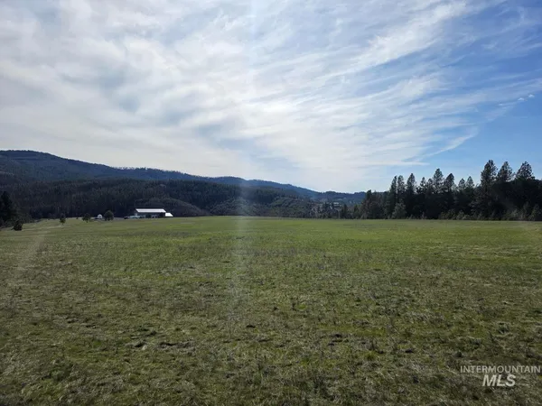 $290,000 | 1077 Liberty Lane, Viola, ID 83872