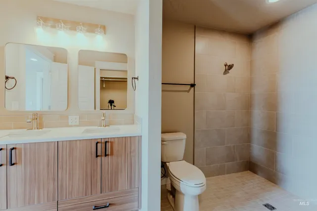 $230,000 | 1218 Phillips Circle, Ontario, OR 97914