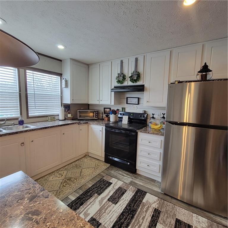 225 Reston Road Imperial, PA 15126 - Photo 9 of 39 Gallery Image 9