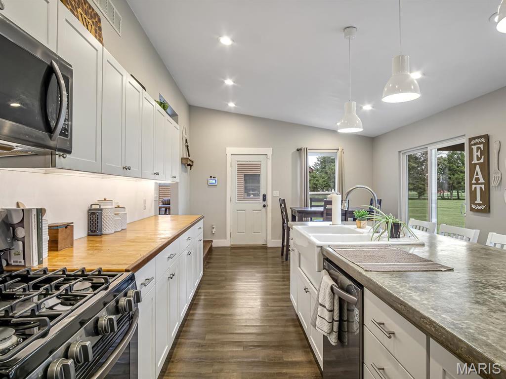10024 Karch Road Mascoutah, IL 62258 - Photo 13 of 27 Gallery Image 13